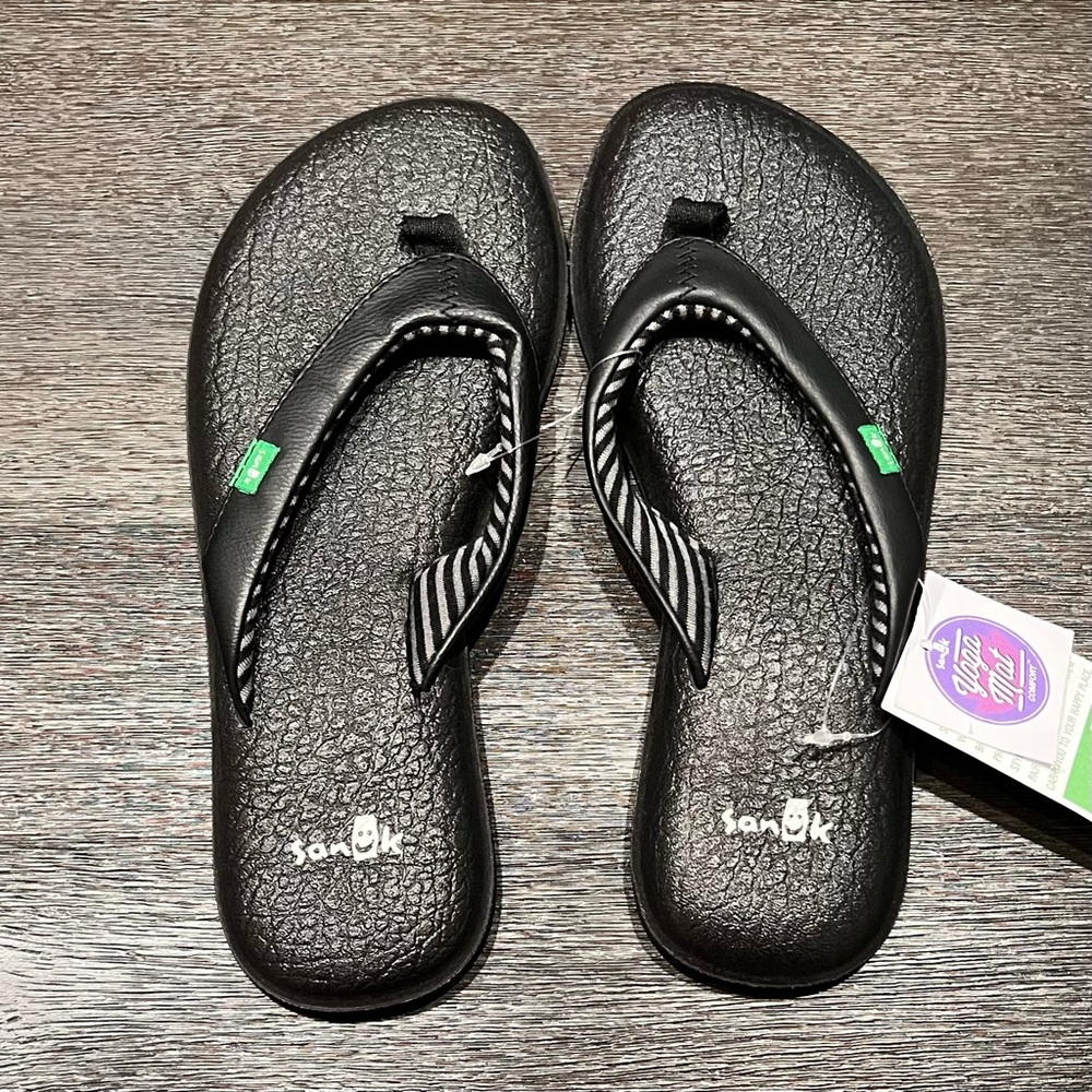 Sanuk Women’s Chakra Flip Flops Black Sz 5 Yoga Mat Beach Comfort Shoes Vegan